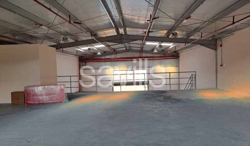 Warehouse in Al Sajaa, Sharjah, UAE 430m2