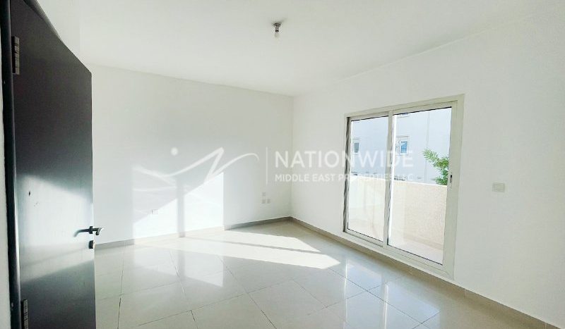 Villa in Abu Dhabi, UAE 4 bedrooms, 180.2m2